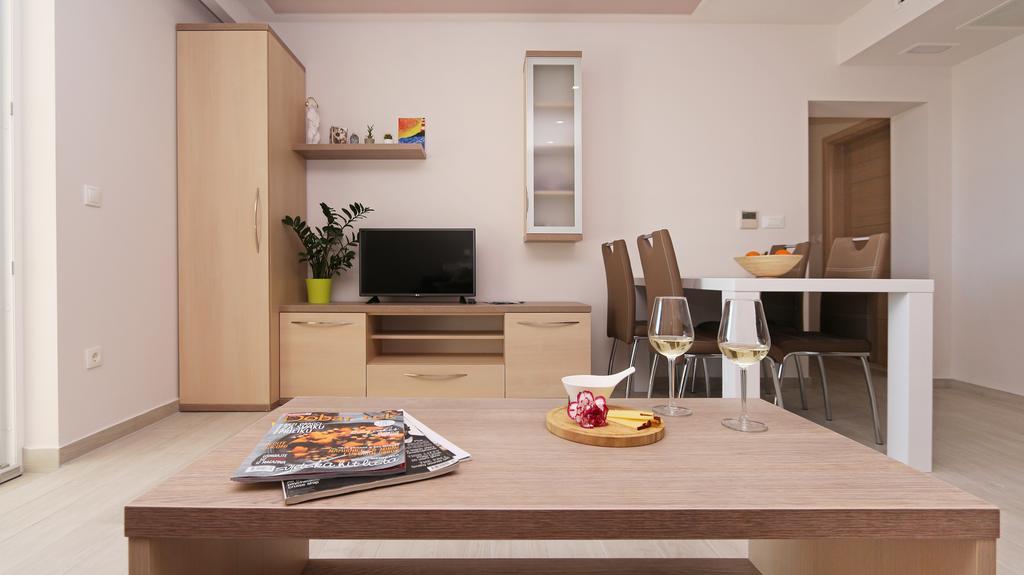 Apartments Hermes Тучепи Экстерьер фото